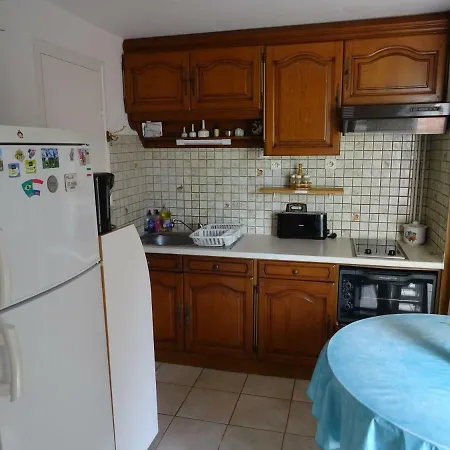 Proche De Plage Ag382 Apartamento *